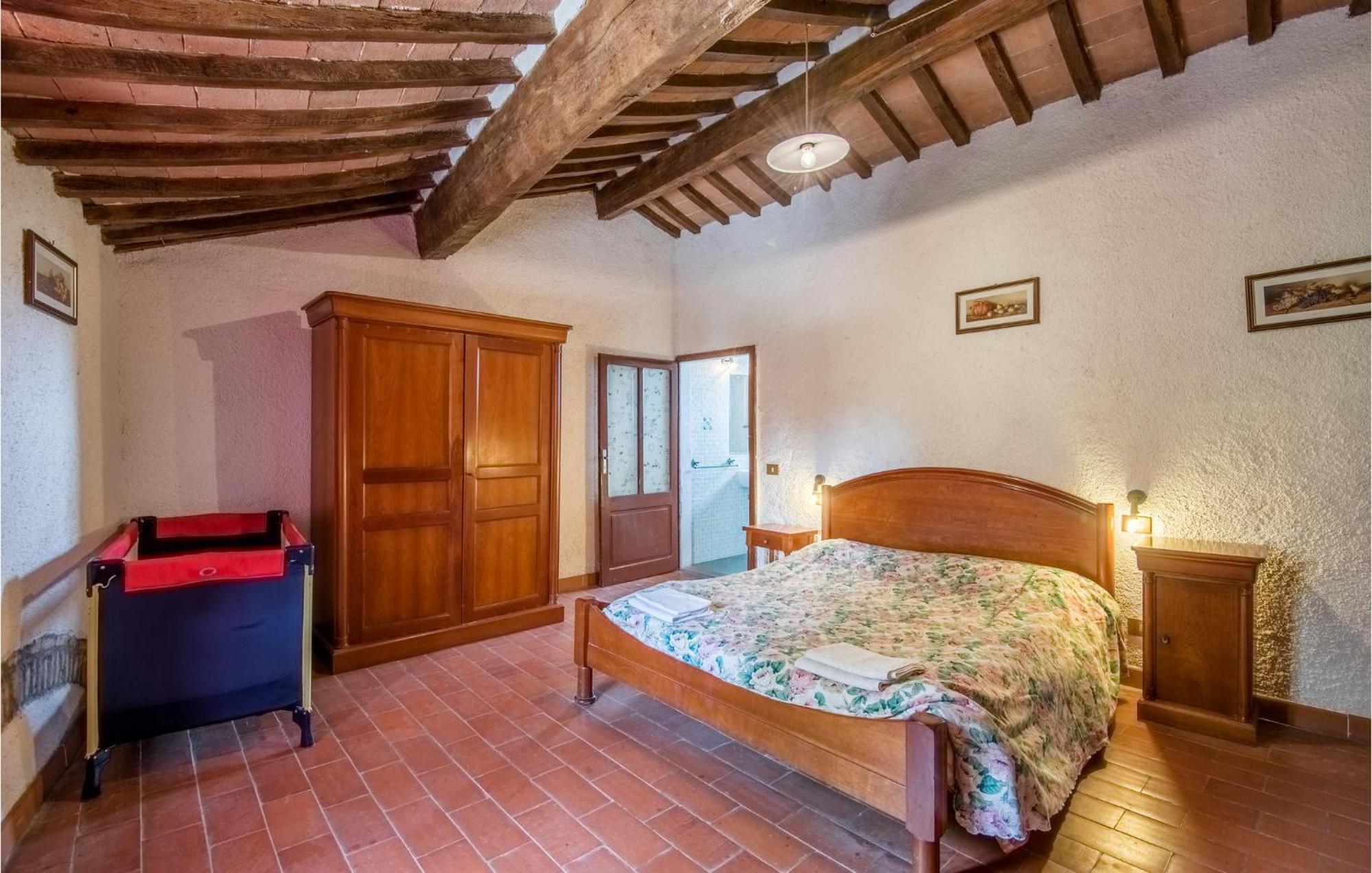 Materno 2 Apartment Radicondoli Luaran gambar